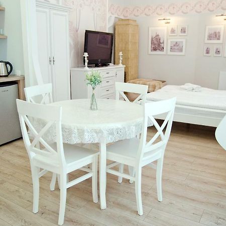 לבוב Deluxe Appartment In The City Center מראה חיצוני תמונה