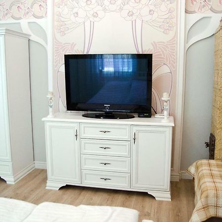 לבוב Deluxe Appartment In The City Center מראה חיצוני תמונה
