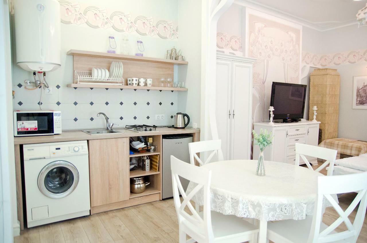 לבוב Deluxe Appartment In The City Center מראה חיצוני תמונה
